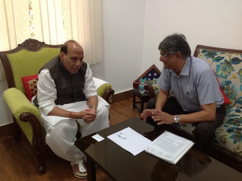 Prof Talat Ahmad VC of Jamia Millia Islamia in a meeting with Hon'ble Shri Rajnath Singh